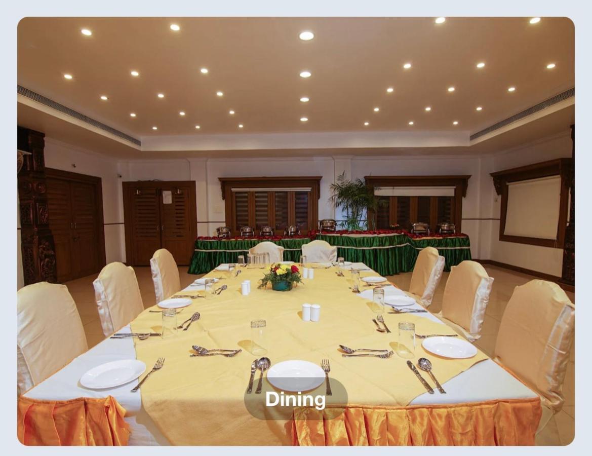 Hotel Sasthapuri โคชิโคด ภายนอก รูปภาพ