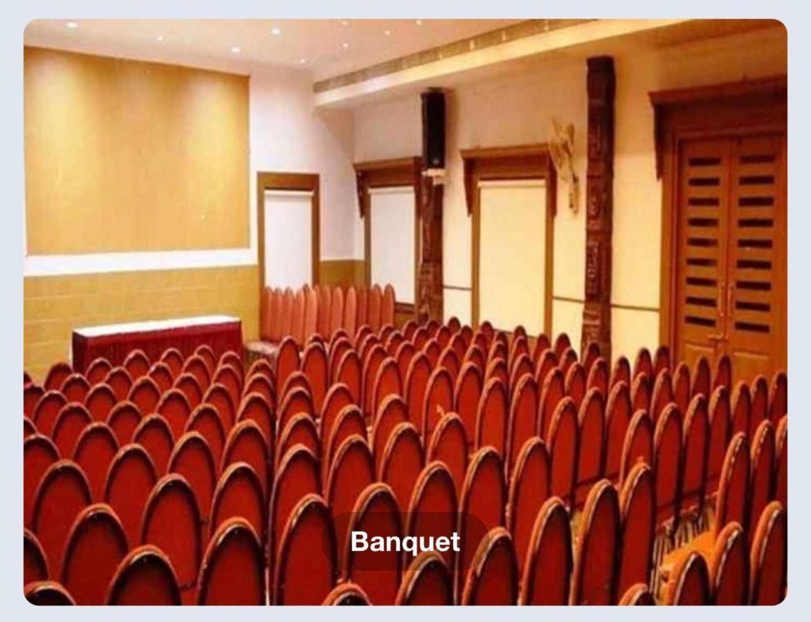 Hotel Sasthapuri โคชิโคด ภายนอก รูปภาพ